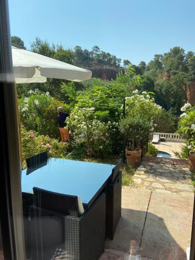 ヴィラ デ ローズ Roussillon en Isere エクステリア 写真
