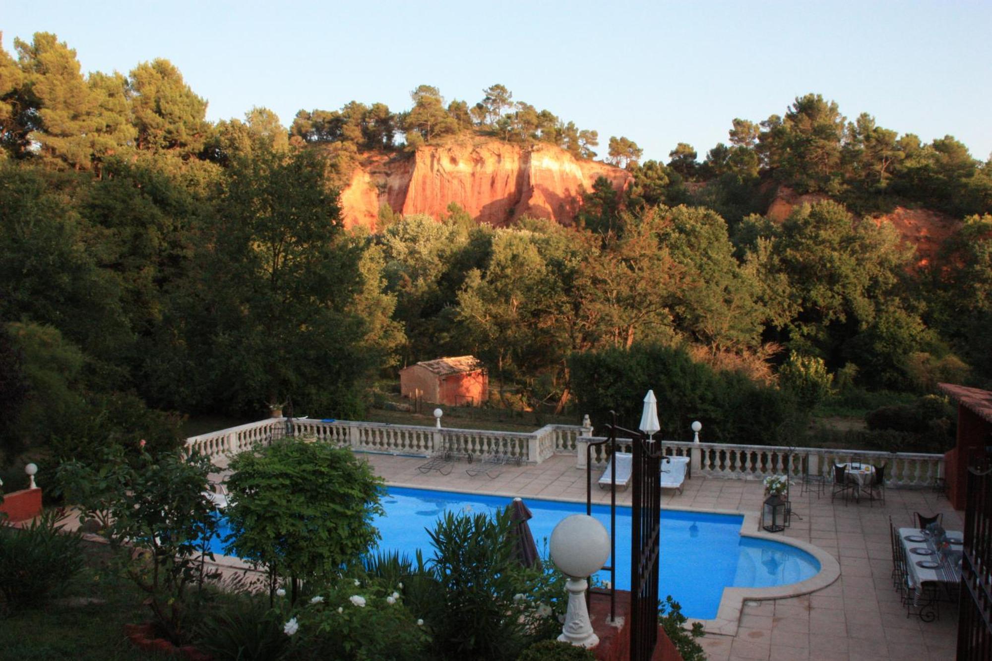 ヴィラ デ ローズ Roussillon en Isere エクステリア 写真